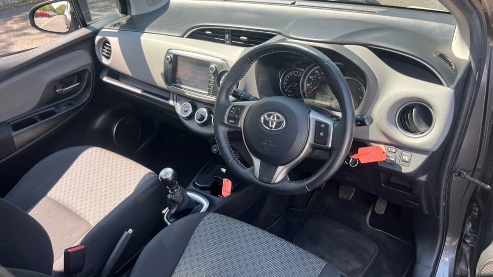 Toyota Yaris 1.33 Dual Vvt-i Icon Hatchback E Grey #6