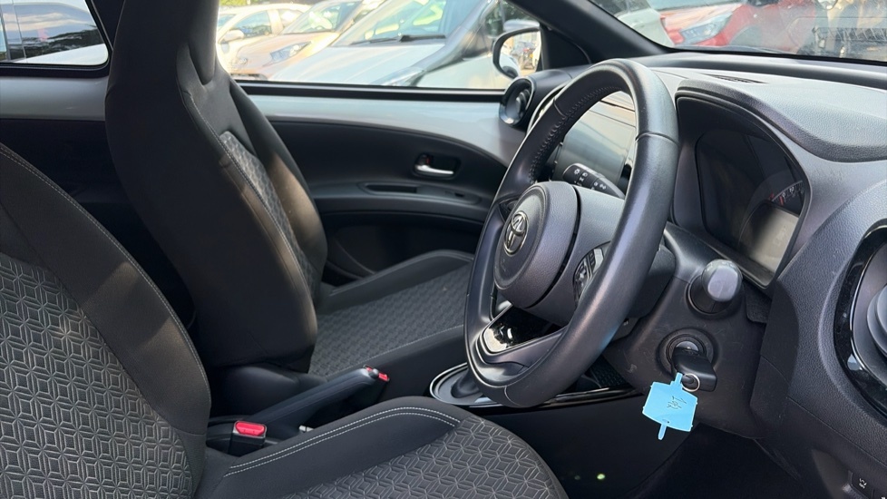 Toyota Aygo X 1.0 Vvt-i Edge Euro 6 Ss Beige #12