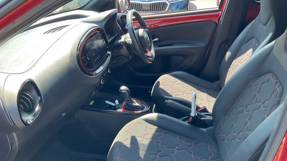 Toyota Aygo X 1.0 Vvt-i Exclusive X-shift Euro 6 Ss Red #5