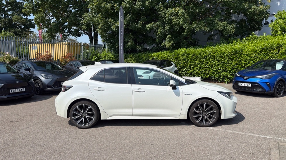 Toyota Corolla Estate 2.0 Vvt-i Design Hybrid Black #23