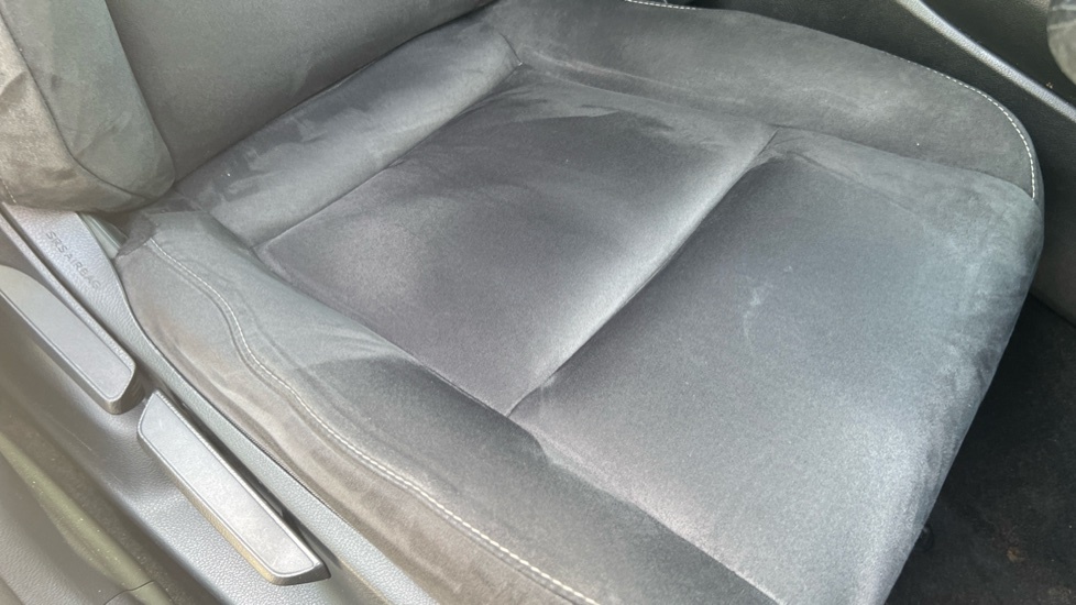Lexus UX 250H E4 2.0 F-sport Cvt Premium Plussunroof Silver #18