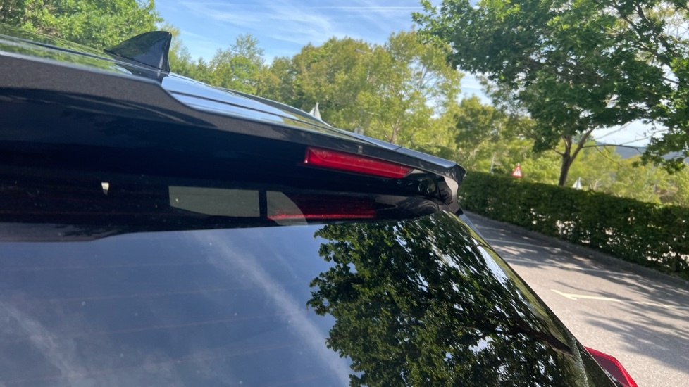 Lexus UX 250H E4 2.0 F-sport Cvt Premium Plussunroof Silver #32