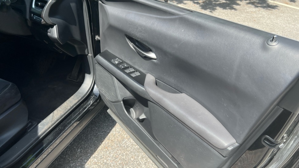 Lexus UX 250H E4 2.0 F-sport Cvt Premium Plussunroof Silver #37