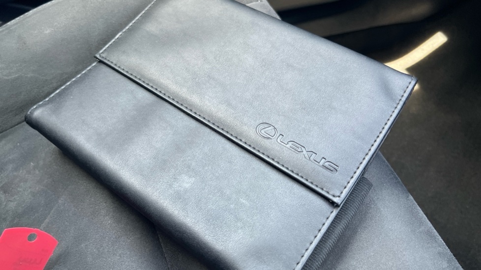 Lexus UX 250H E4 2.0 F-sport Cvt Premium Plussunroof Silver #27
