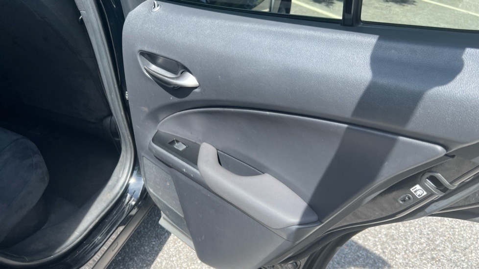 Lexus UX 250H E4 2.0 F-sport Cvt Premium Plussunroof Silver #38