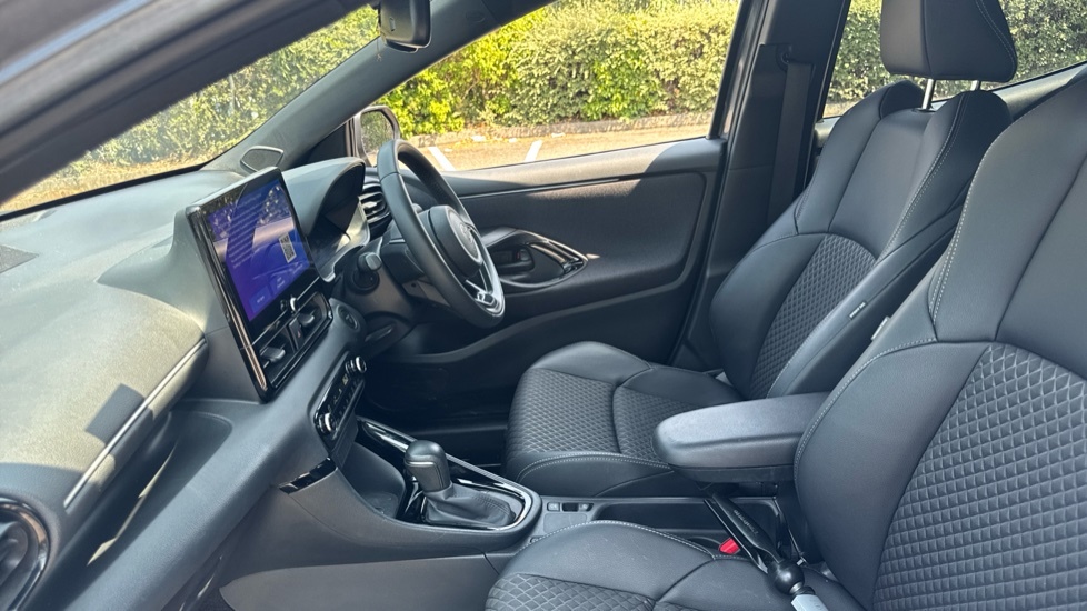 Toyota Yaris 1.5 Vvt-h Excel Hatchback Hybrid E-cvt Grey #5