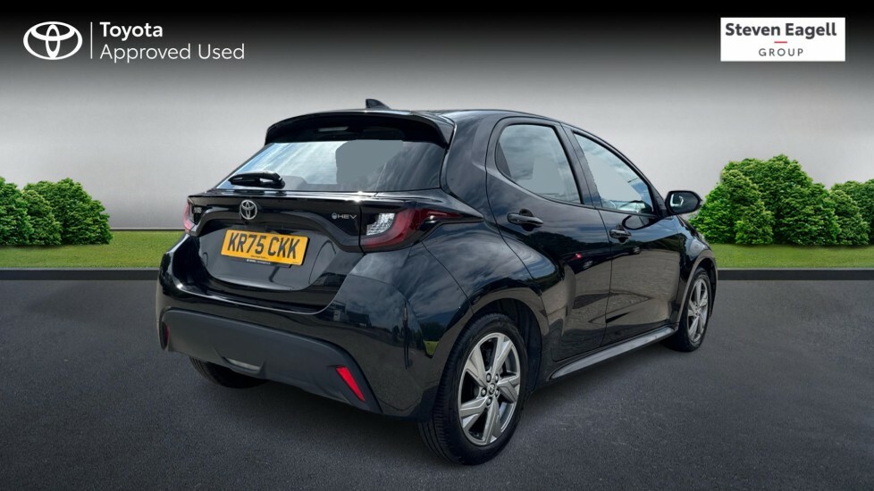 Toyota Yaris 1.5 Vvt-h Icon E-cvt Euro 6 Ss Black #2