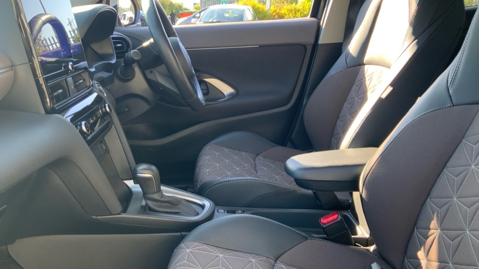 Toyota Yaris Cross 1.5 Vvt-h Excel E-cvt Euro 6 Ss Black #5