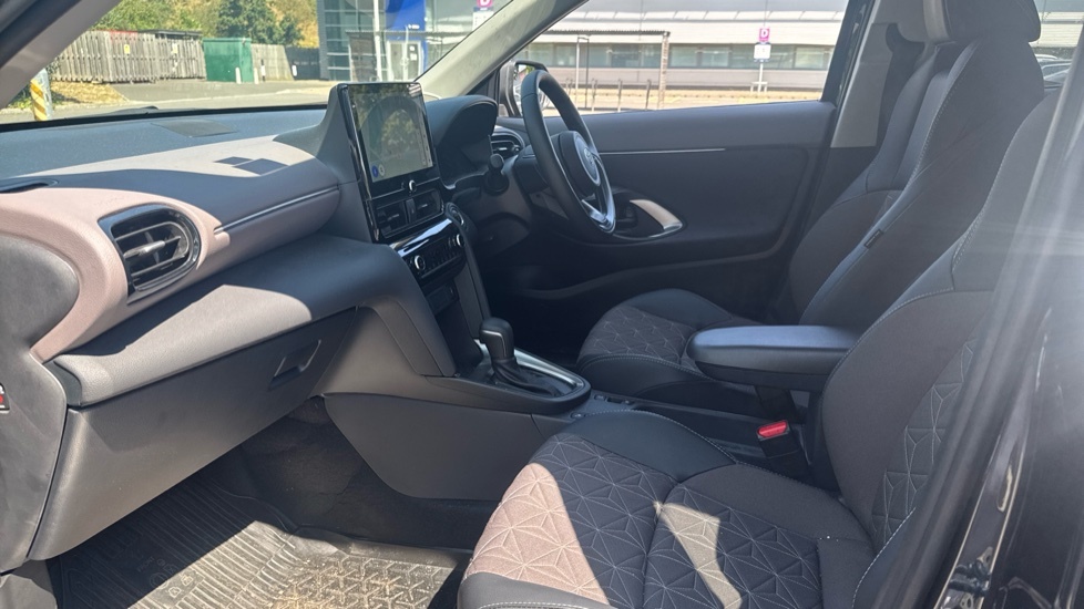 Toyota Yaris Cross 1.5 Vvt-h Excel Suv Hybrid E-cvt Euro 6 Black #5