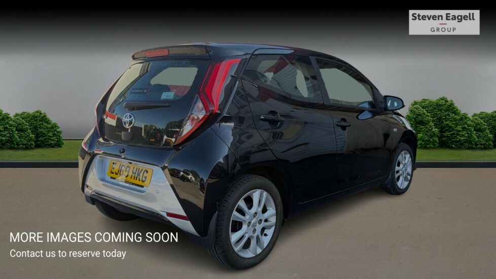 Toyota Aygo 1.0 Vvt-i X-play Euro 6 Black #4