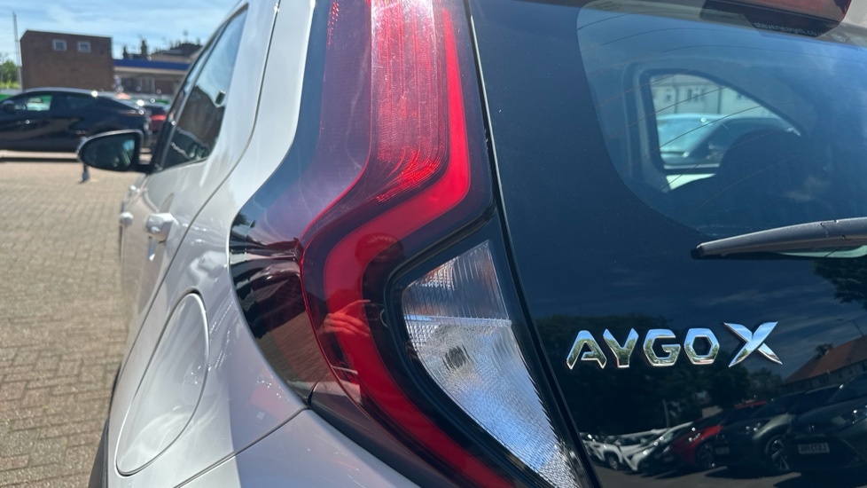 Toyota Aygo X 1.0 Vvt-i Pure Euro 6 Ss White #21