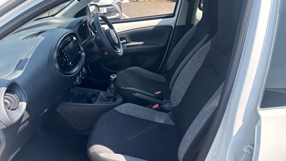 Toyota Aygo X 1.0 Vvt-i Pure Euro 6 Ss White #5