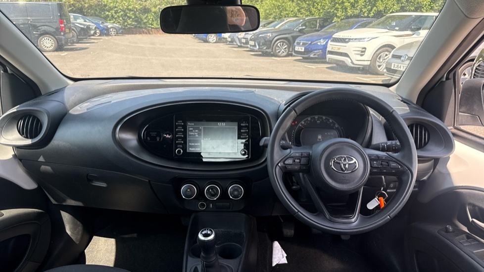 Toyota Aygo X 1.0 Vvt-i Pure Euro 6 Ss White #6
