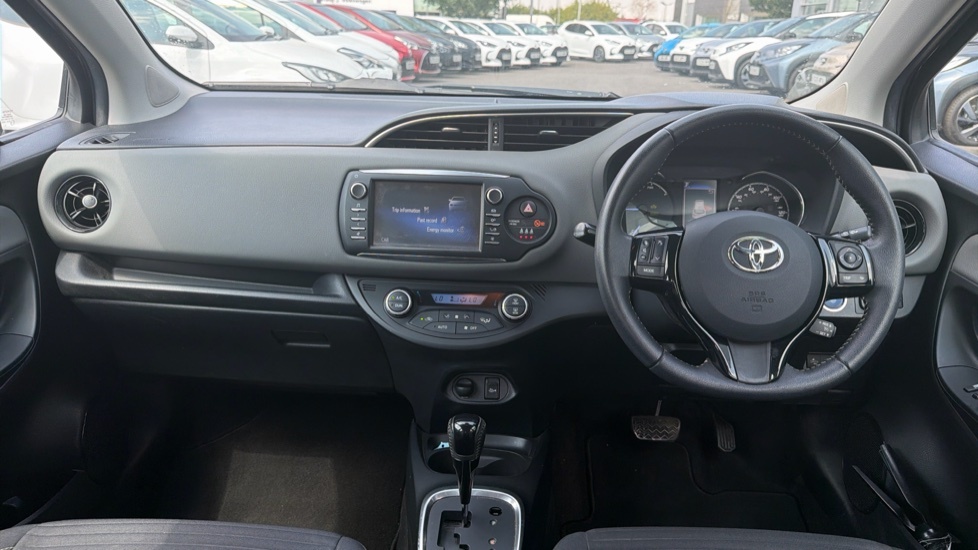 Toyota Yaris 1.5 Vvt-h Icon Tech Hatchback Hybrid E- EN69GVG Black #6