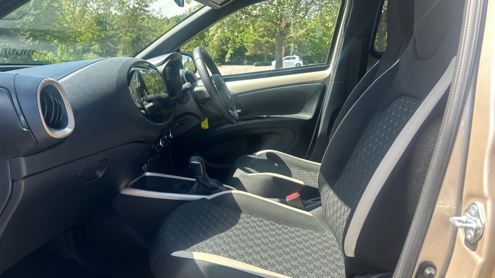 Toyota Aygo X 1.0 Vvt-i Edge X-shift Euro 6 Ss Beige #5