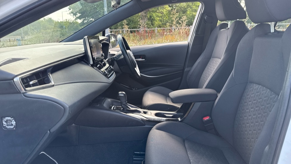 Toyota Corolla 1.8 Vvt-h Icon Touring Sports Hybrid Cv EN72BKY White #5