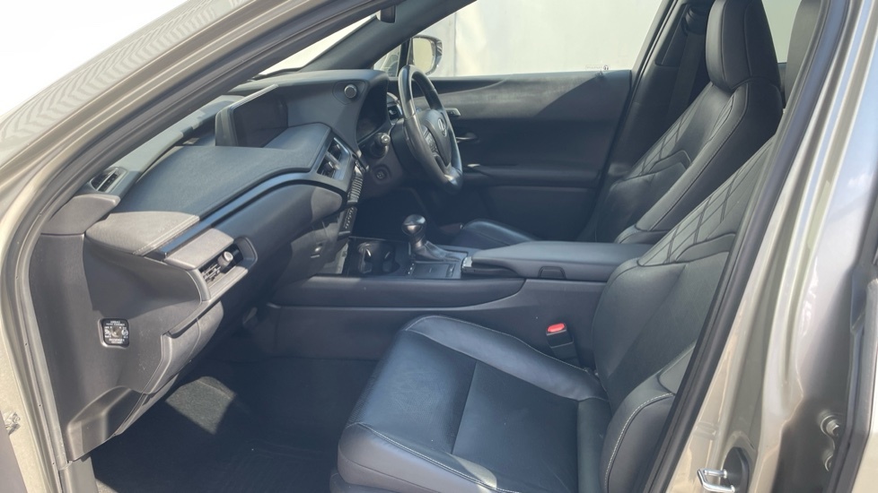 Lexus UX 2.0 250H Takumi E-cvt Euro 6 Ss VK70YXU Silver #6