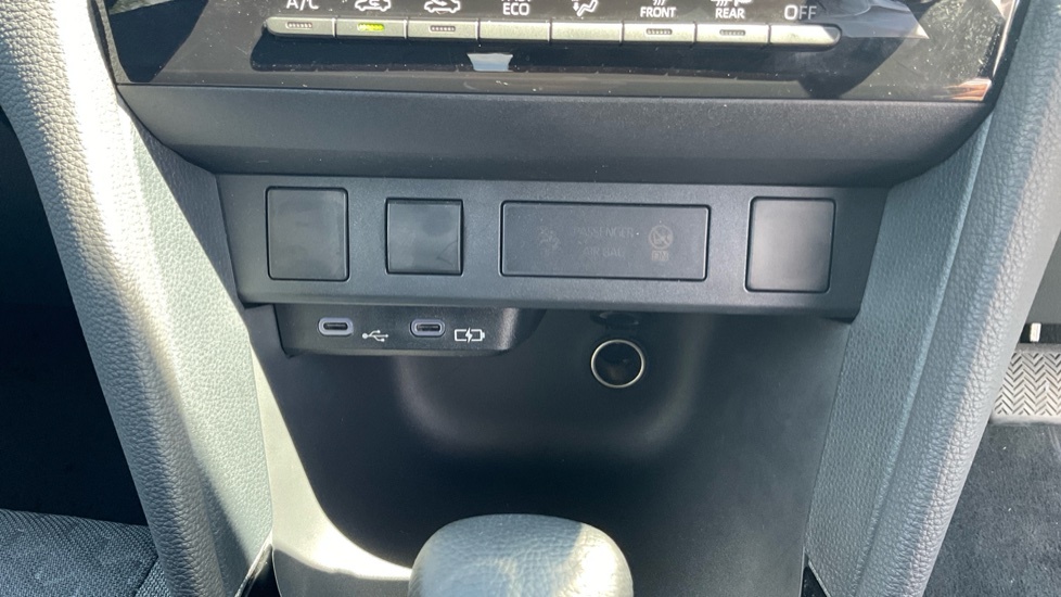 Toyota Yaris Cross Gr Sport #38