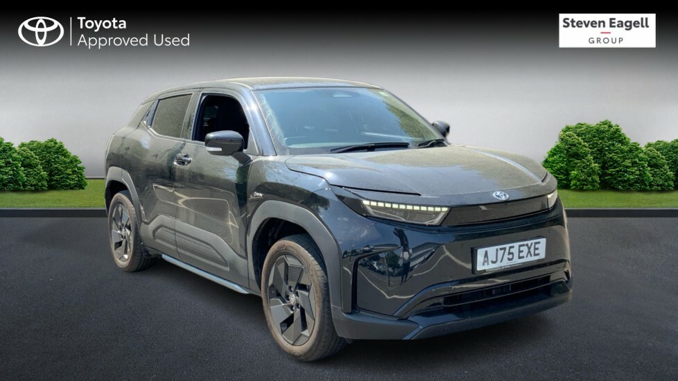Toyota Urban Cruiser 61Kwh Design Black