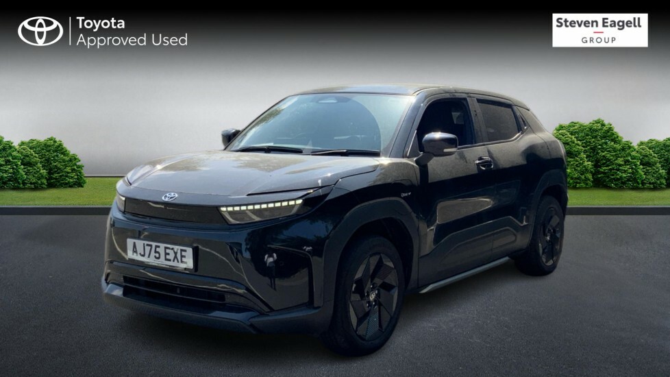 Toyota Urban Cruiser 61Kwh Design Black #3