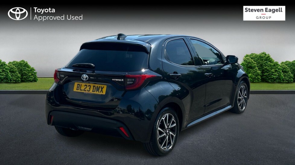 Toyota Yaris 1.5 Vvt-h Design E-cvt Euro 6 Ss Black #2