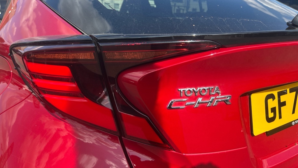 Toyota C-Hr 1.8 Vvt-h Design Cvt Euro 6 Ss Silver #21