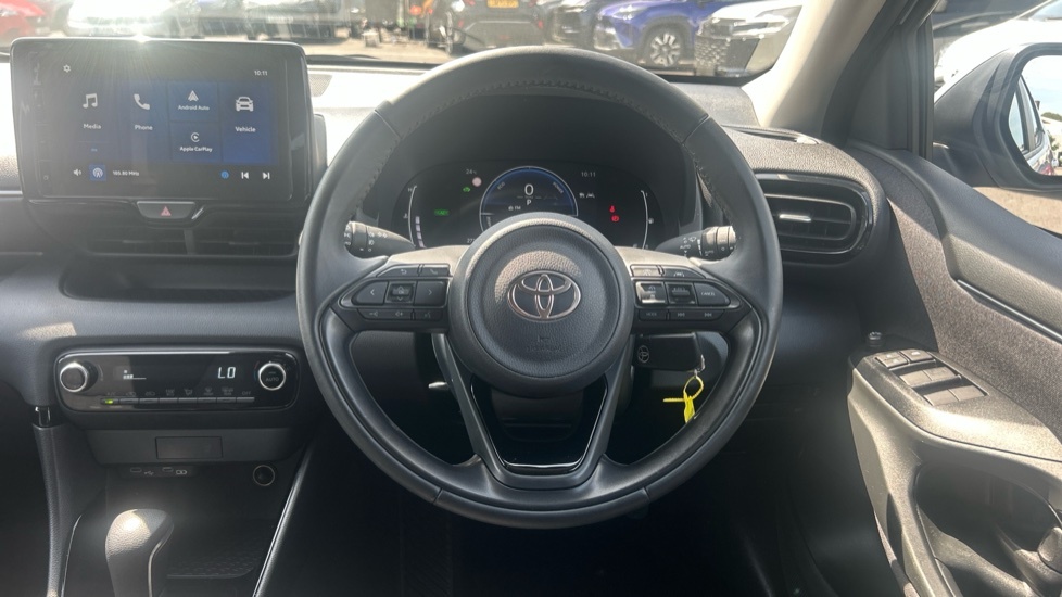 Toyota Yaris 1.5 Vvt-h Gr Sport Hatchback Hybrid E-c White #7