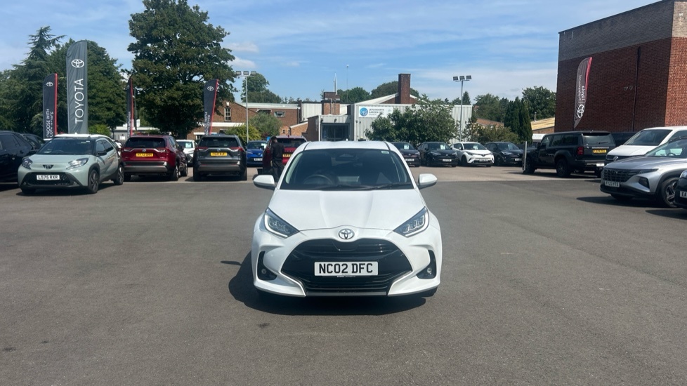 Toyota Yaris 1.5 Vvt-h Gr Sport Hatchback Hybrid E-c White #21