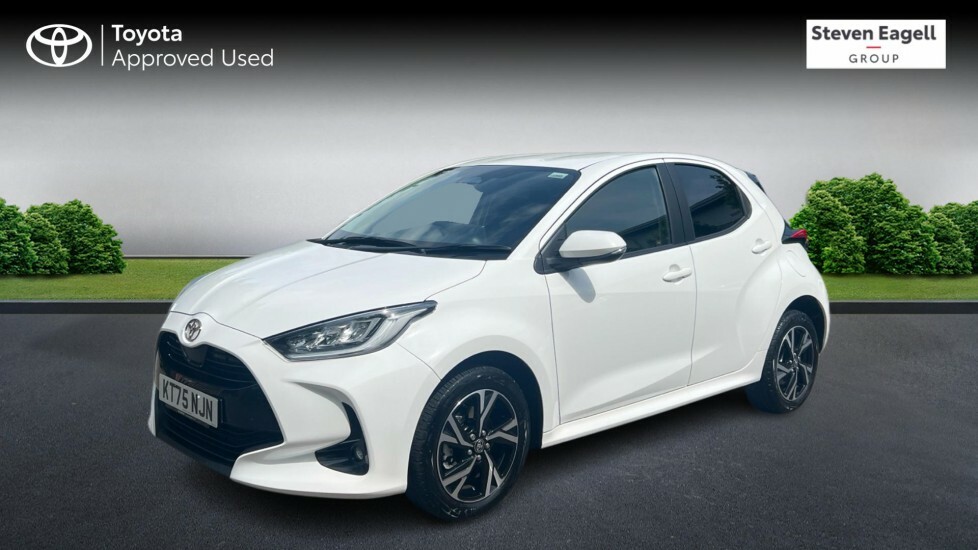 Toyota Yaris 1.5 Vvt-h Design E-cvt Euro 6 Ss White #3
