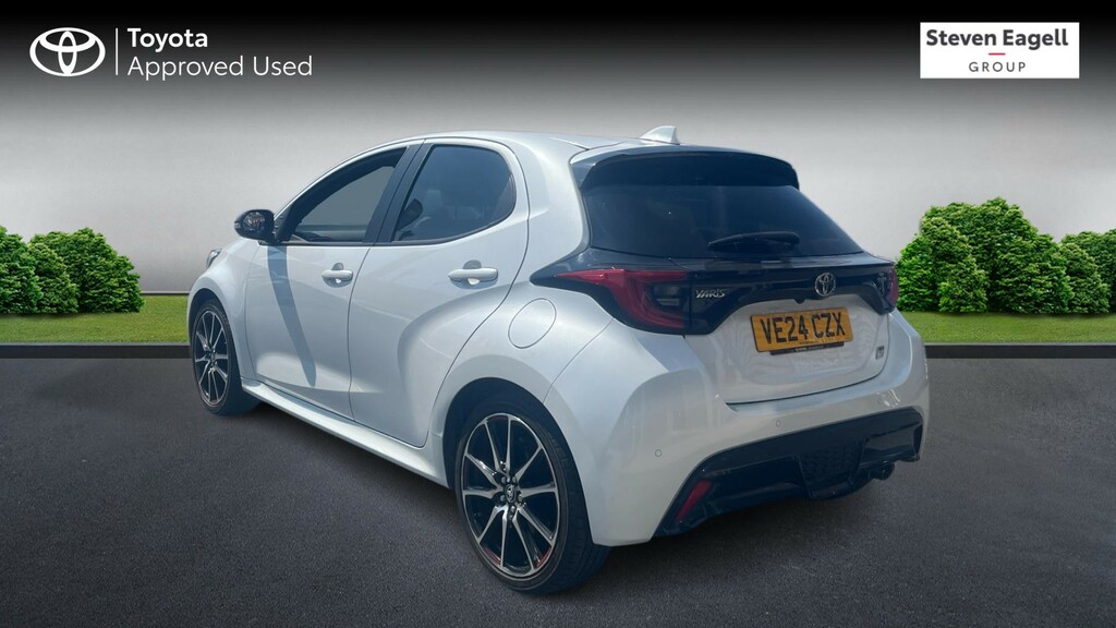 Toyota Yaris 1.5 Vvt-h Gr Sport E-cvt Euro 6 Ss White #4