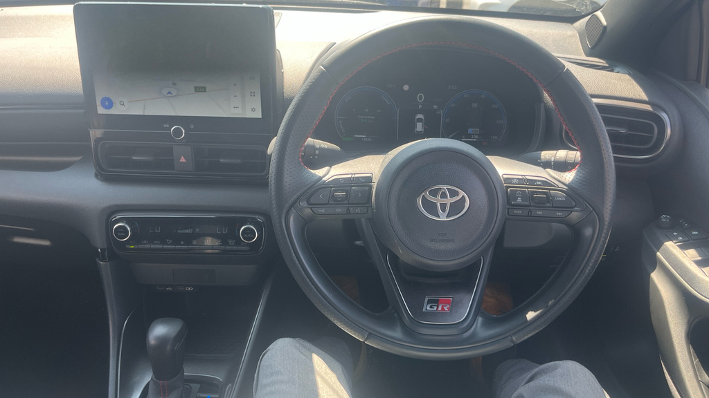 Toyota Yaris 1.5 Vvt-h Gr Sport E-cvt Euro 6 Ss White #6