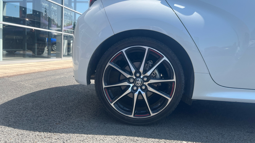 Toyota Yaris 1.5 Vvt-h Gr Sport E-cvt Euro 6 Ss #25