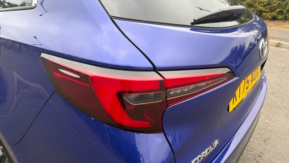 Toyota Corolla 1.8 Vvt-h Excel Touring Sports Cvt Euro 6 Ss Blue #21