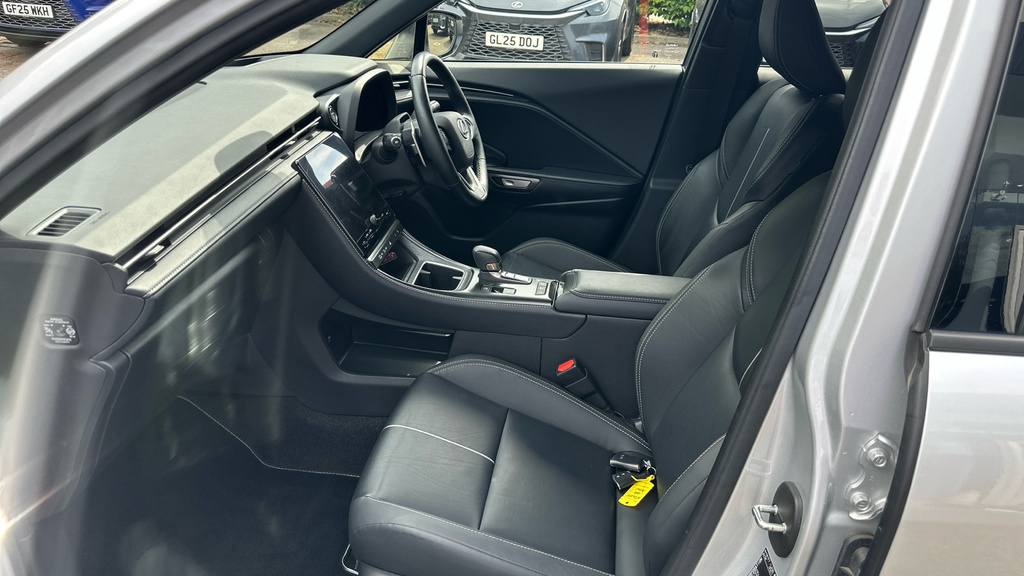 Lexus LBX 1.5 Vvt-ie Takumi E-cvt Euro 6 Ss GF24XST Silver #6