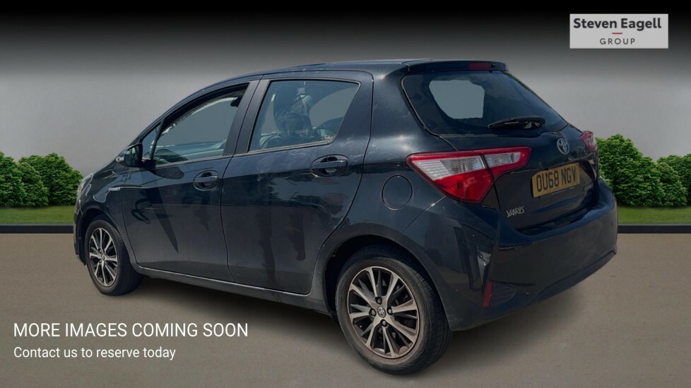 Toyota Yaris 1.5 Vvt-h Icon Tech E-cvt Euro 6 Ss Black #2