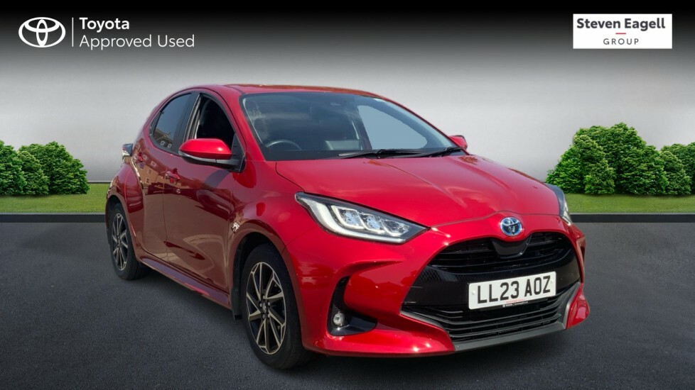 Toyota Yaris 1.5 Vvt-h Design Hatchback Hybrid E-cvt Red