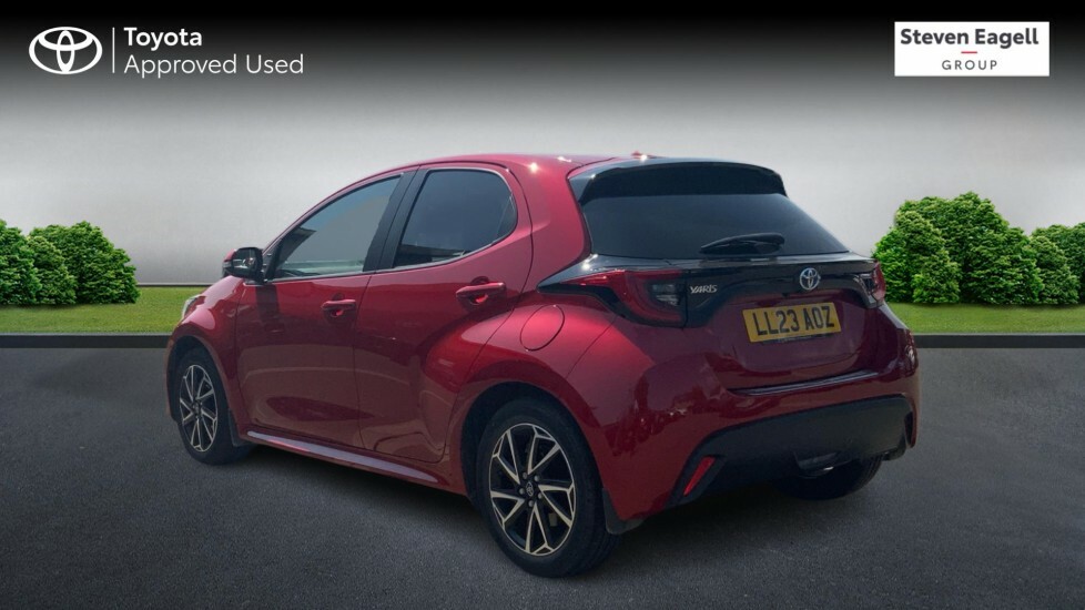 Toyota Yaris 1.5 Vvt-h Design Hatchback Hybrid E-cvt Red #4
