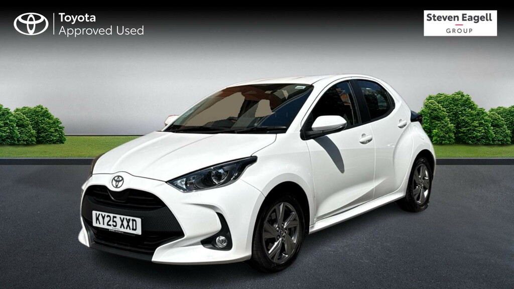 Toyota Yaris 1.5 Vvt-h Icon Hatchback Hybrid E-cvt E White #3