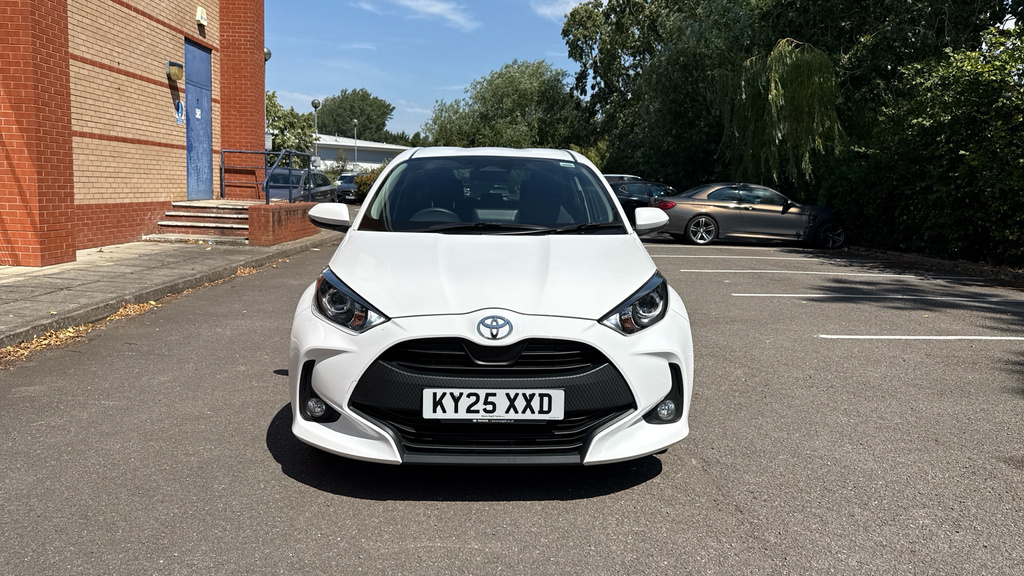 Toyota Yaris 1.5 Hybrid 130 Gr Sport Cvt Safetybi-tone Grey #22
