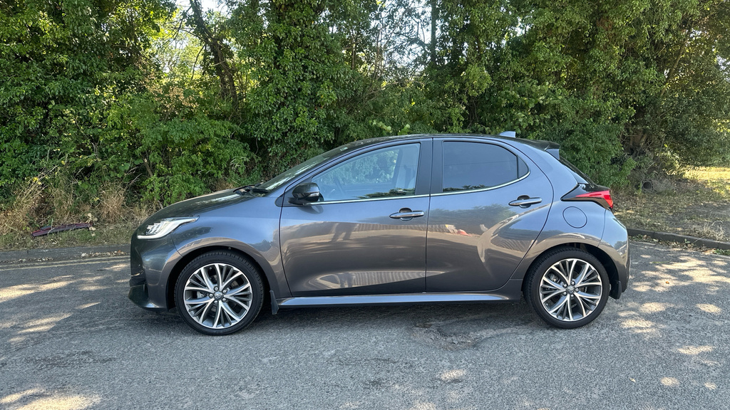 Toyota Yaris 1.5 Hybrid Gr Sport Cvt City Pack Black #24