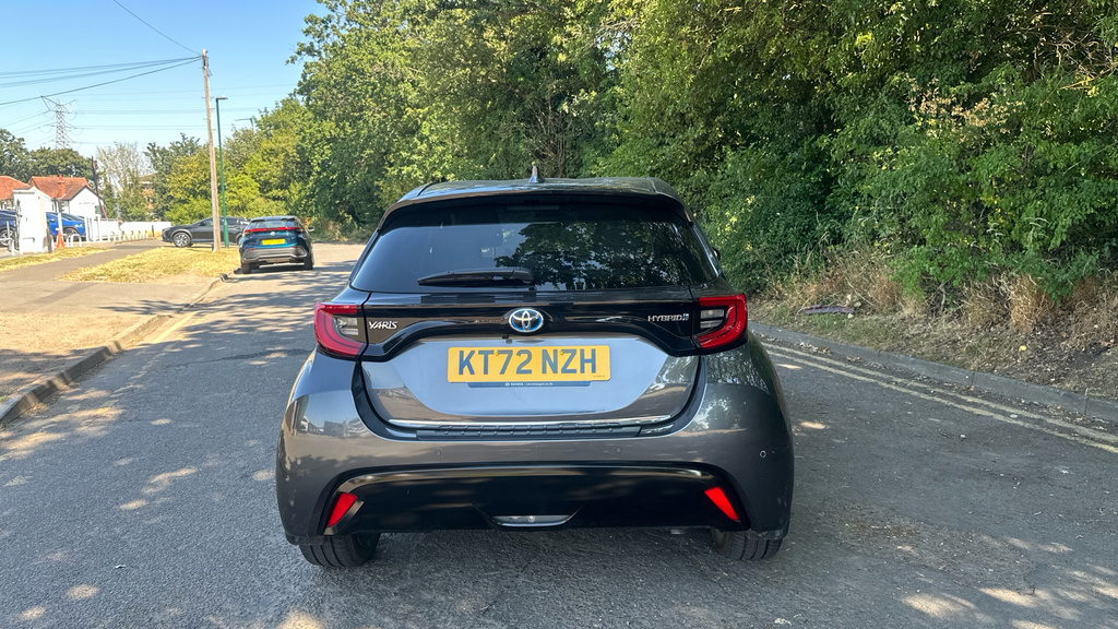 Toyota Yaris 1.5 Hybrid Gr Sport Cvt City Pack Black #26