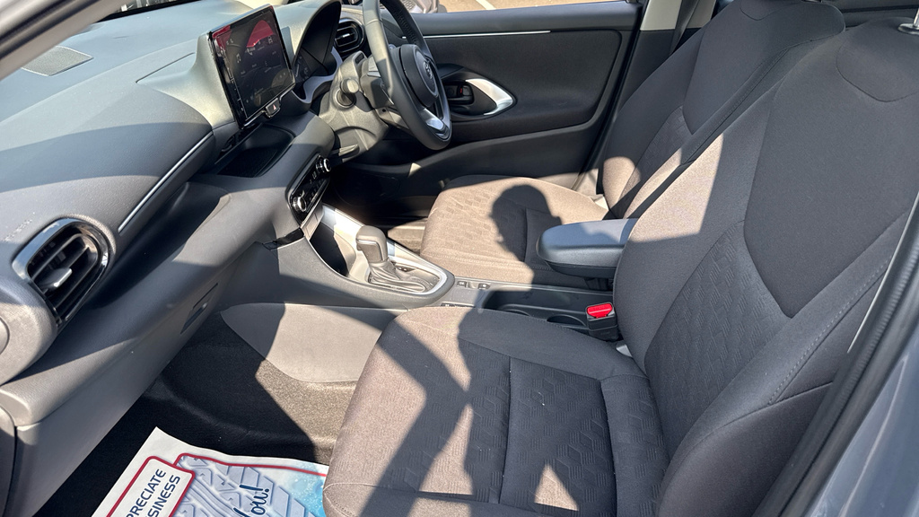 Toyota Yaris 1.5 Vvt-h Icon E-cvt Euro 6 Ss Grey #5