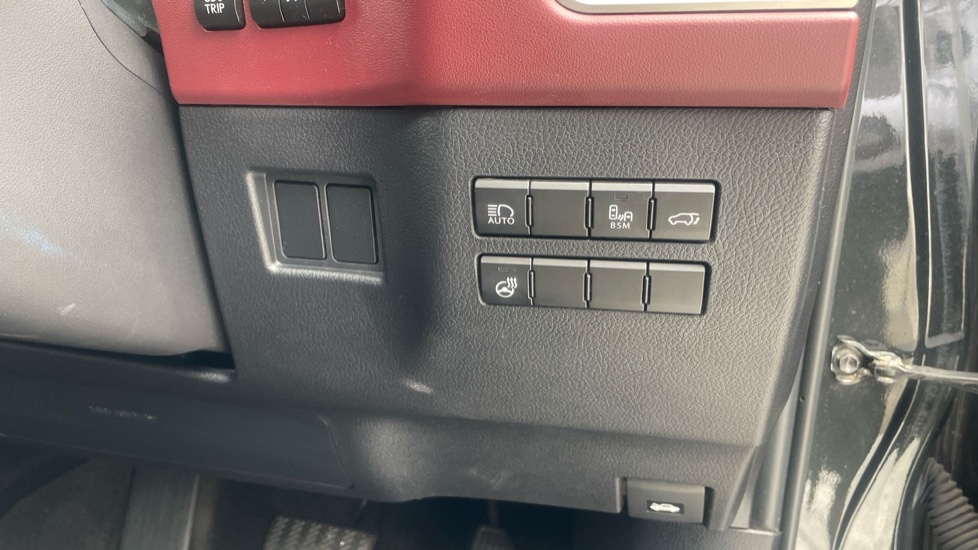 Lexus NX 300H Grey #42