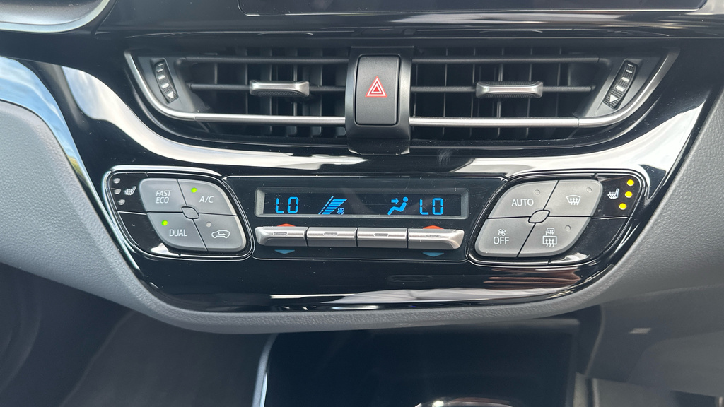 Toyota C-Hr 1.8 Hybrid Gr Sport Cvt White #37
