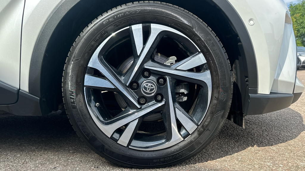 Toyota C-Hr 1.8 Hybrid Gr Sport Cvt White #25