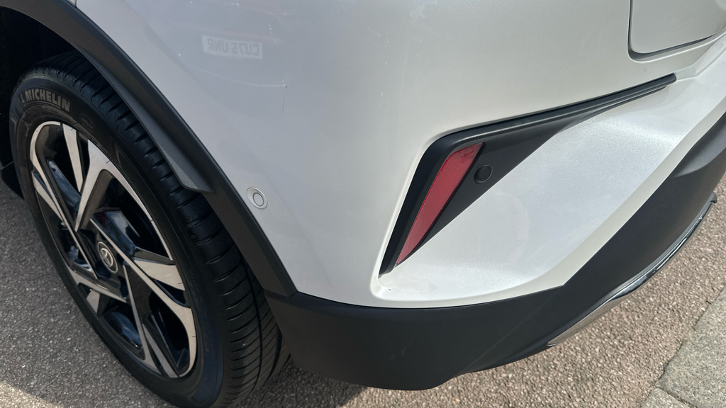 Toyota C-Hr 1.8 Hybrid Gr Sport Cvt White #32