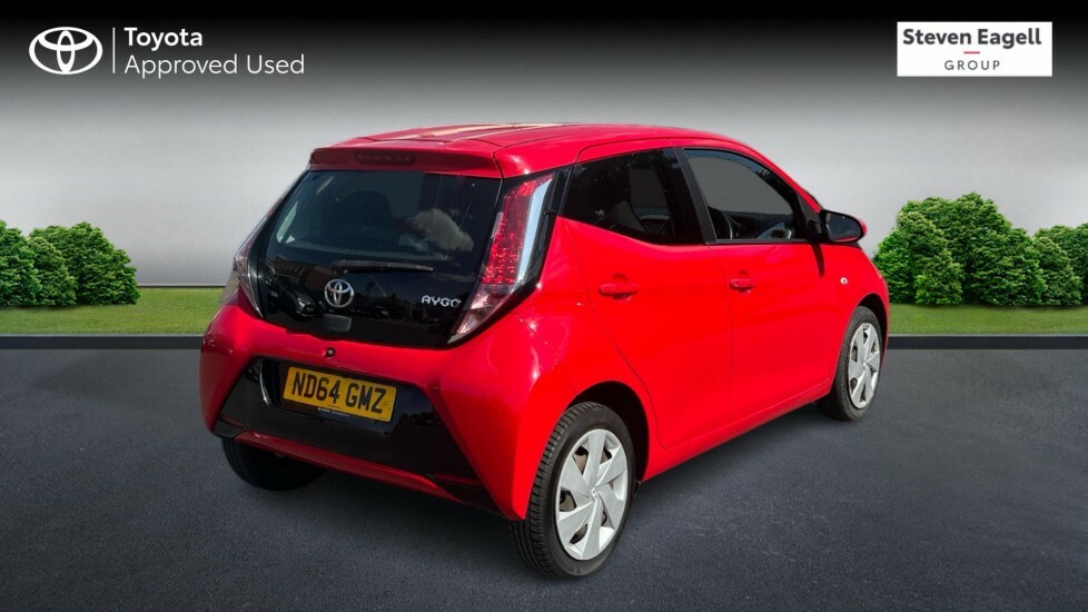 Toyota Aygo 1.0 Vvt-i X-play Euro 5 Euro 5 Red #2