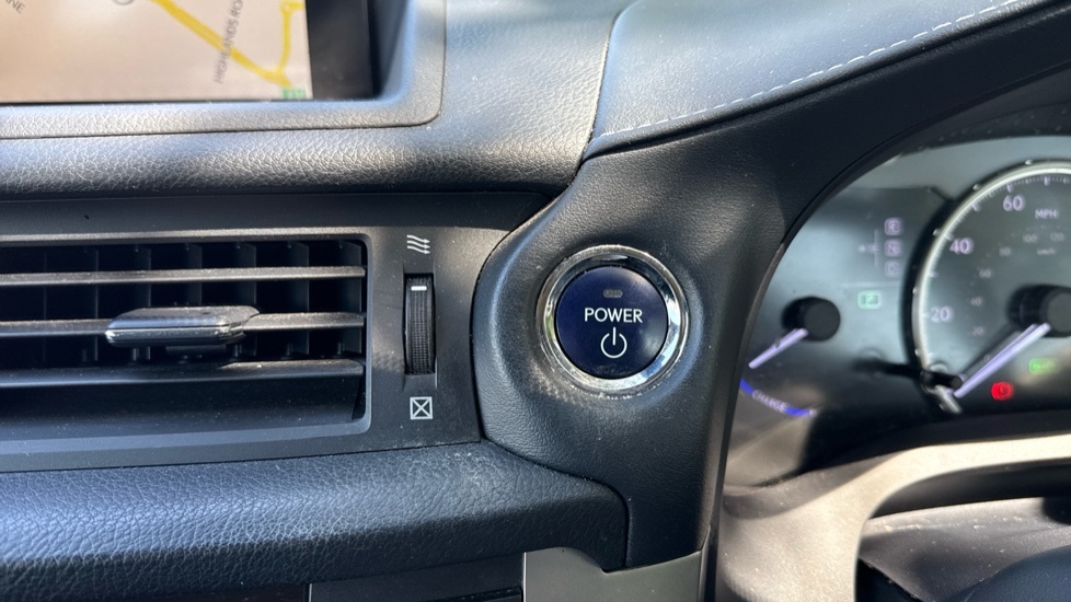 Lexus CT Luxury Silver #17
