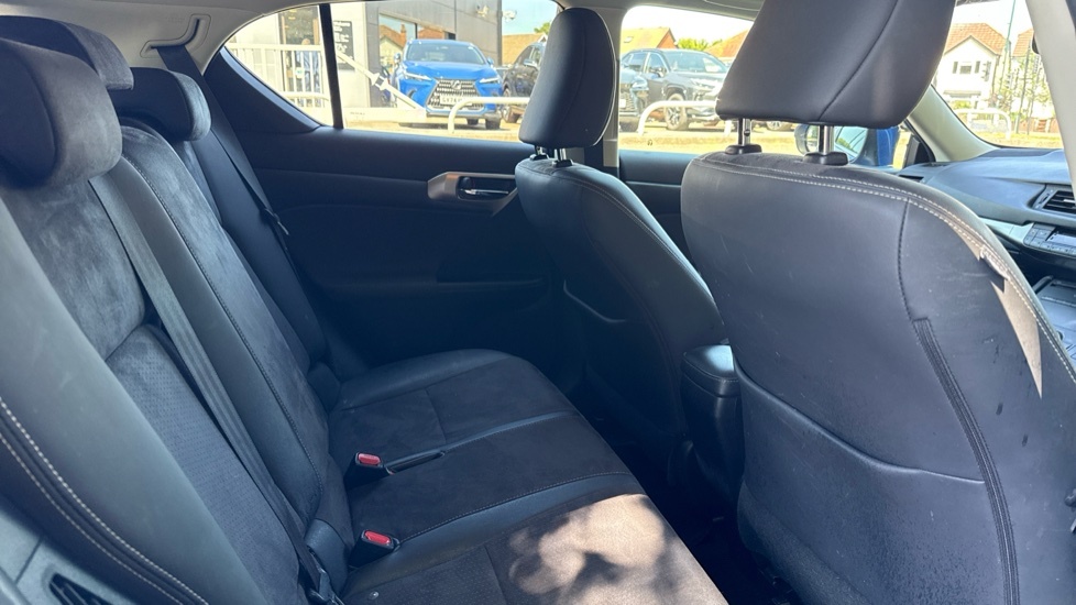 Lexus CT Luxury Silver #16