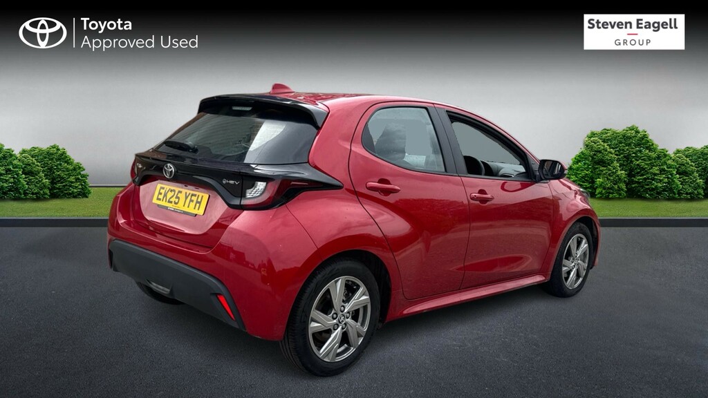 Toyota Yaris 1.5 Vvt-h Icon E-cvt Euro 6 Ss EK25YFH Red #2